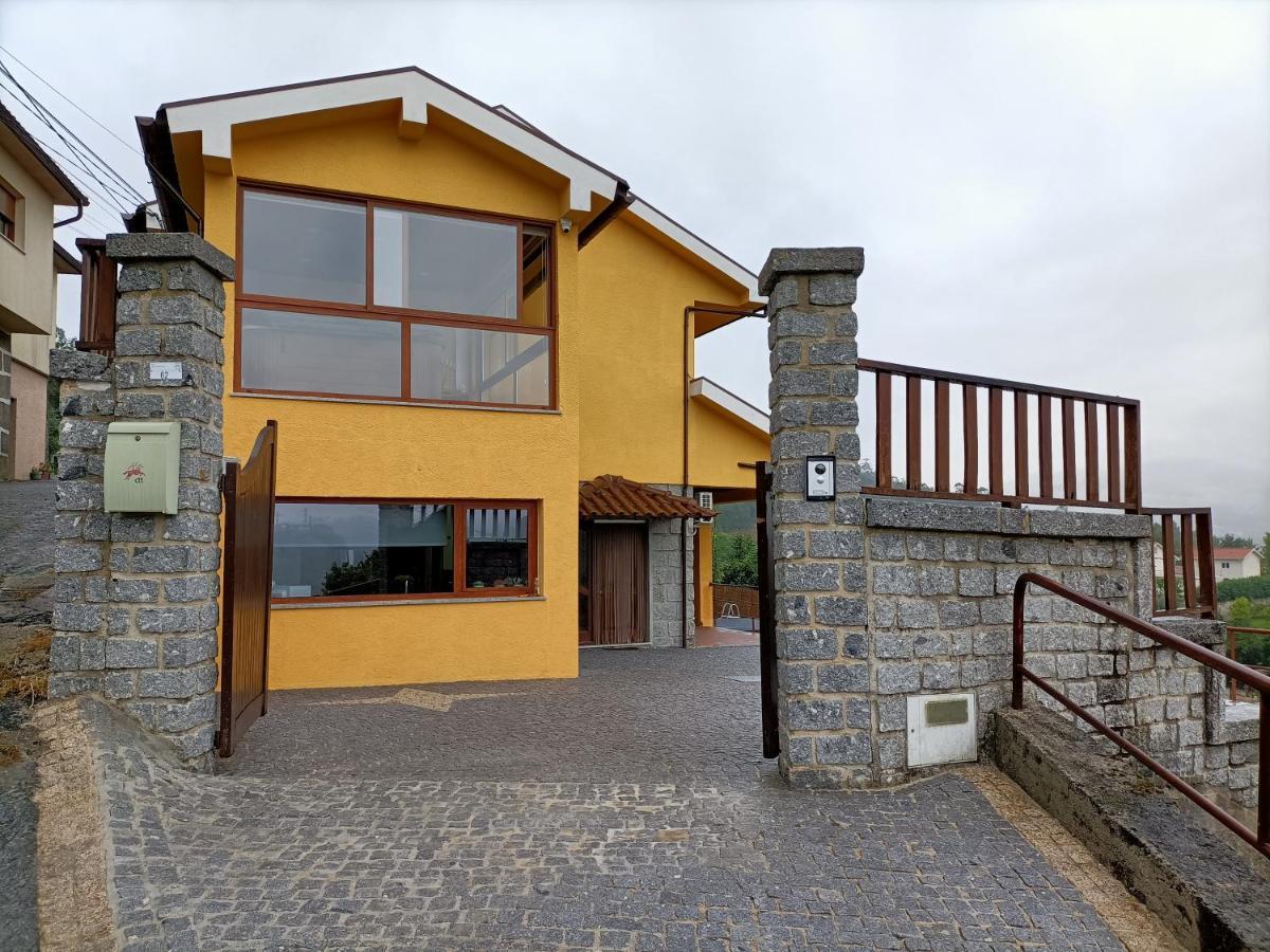 Casa Amarela Da Canicada Виейра до Миньо Екстериор снимка