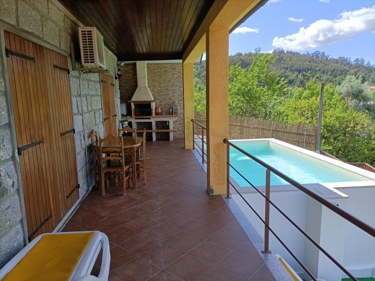 Casa Amarela Da Canicada Виейра до Миньо Екстериор снимка