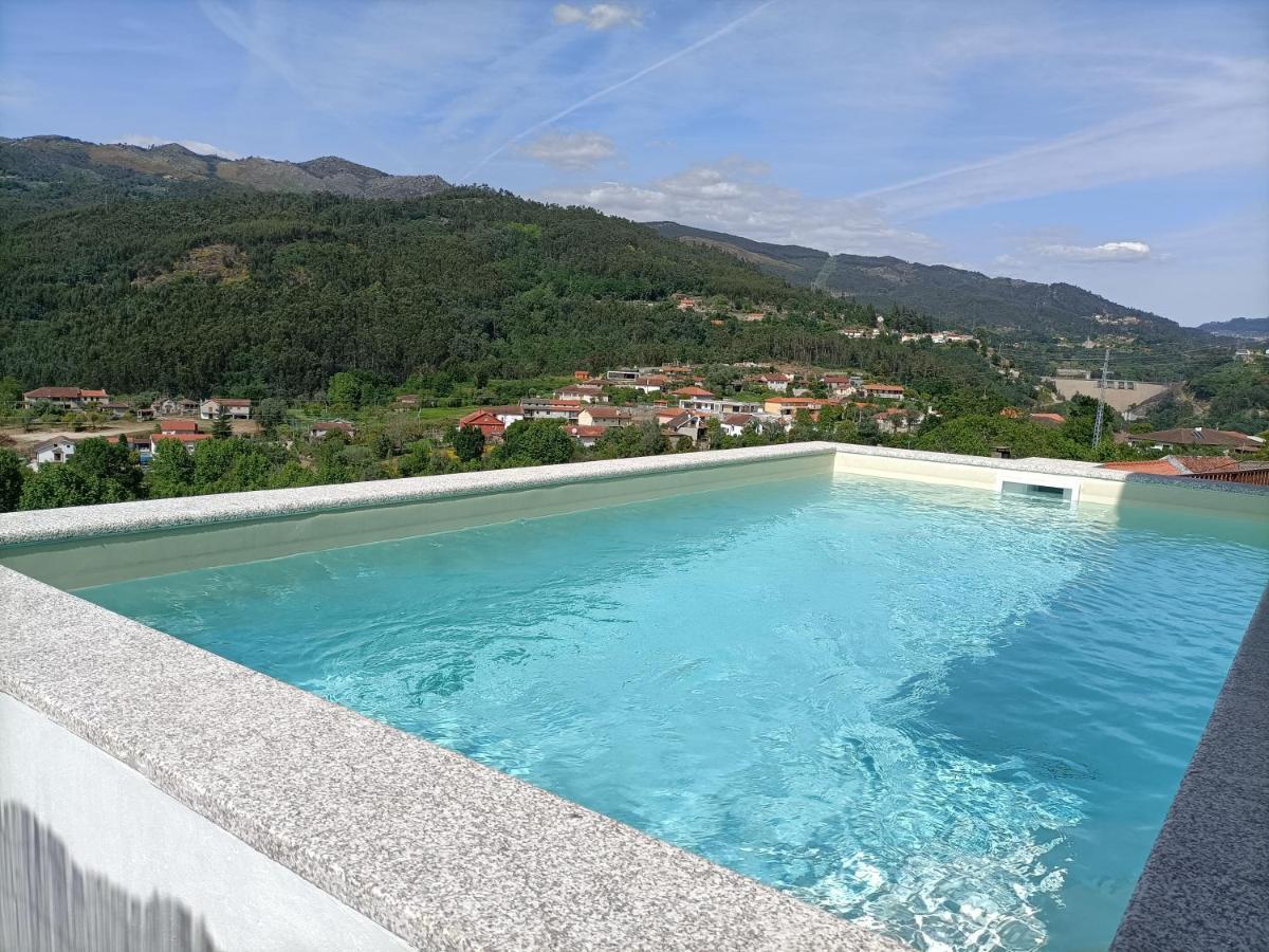Casa Amarela Da Canicada Виейра до Миньо Екстериор снимка